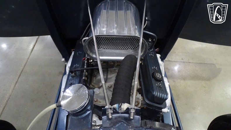 1932 Ford Roadster 92