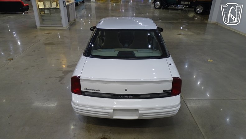 1997 Oldsmobile Cutlass Supreme 11