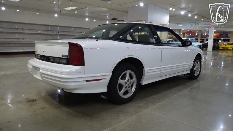 1997 Oldsmobile Cutlass Supreme 15