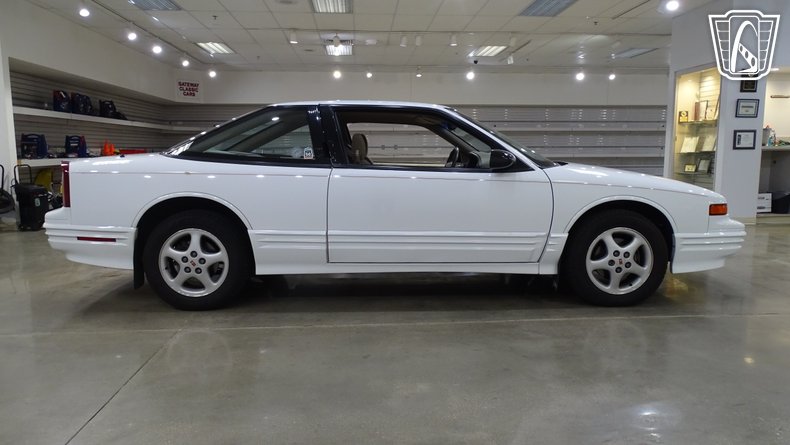 1997 Oldsmobile Cutlass Supreme 18