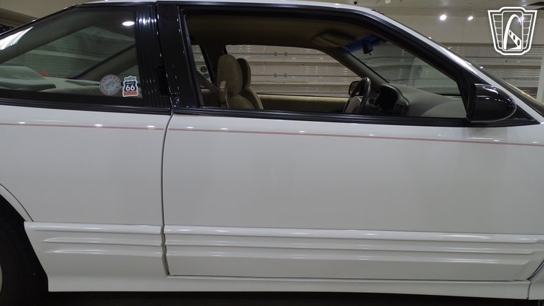 1997 Oldsmobile Cutlass Supreme 33