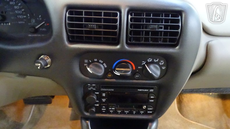 1997 Oldsmobile Cutlass Supreme 93