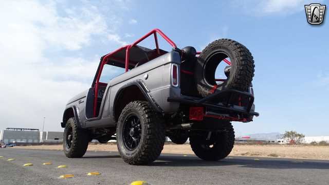 1976 Ford Bronco 9