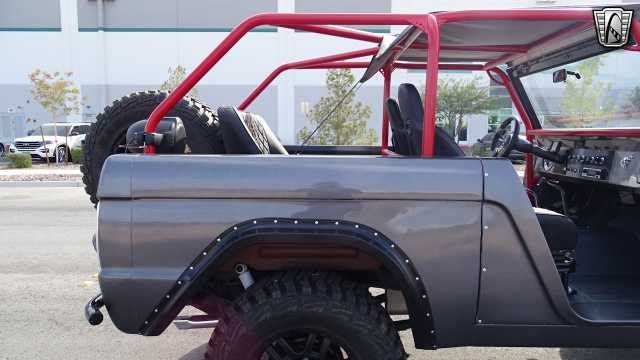 1976 Ford Bronco 36