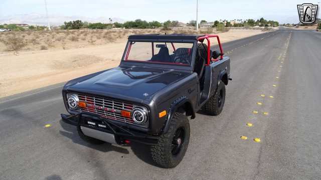 1976 Ford Bronco 40