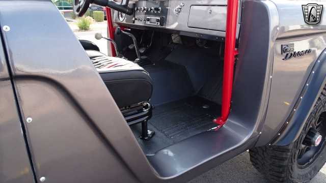 1976 Ford Bronco 57