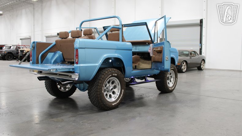 1976 Ford Bronco 40