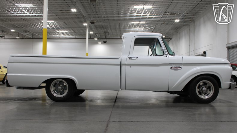 1965 Ford F100 24