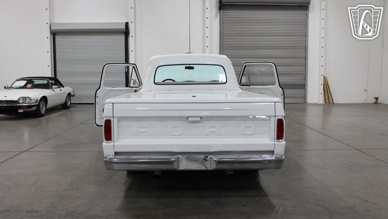 1965 Ford F100 38