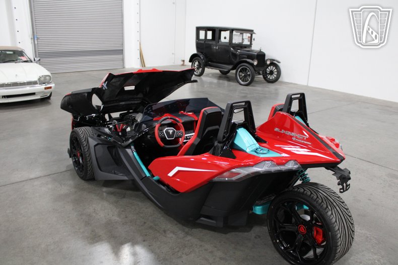 2025 Polaris Slingshot 8