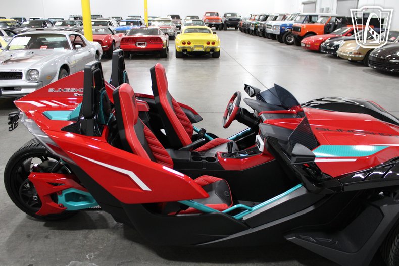 2025 Polaris Slingshot 29
