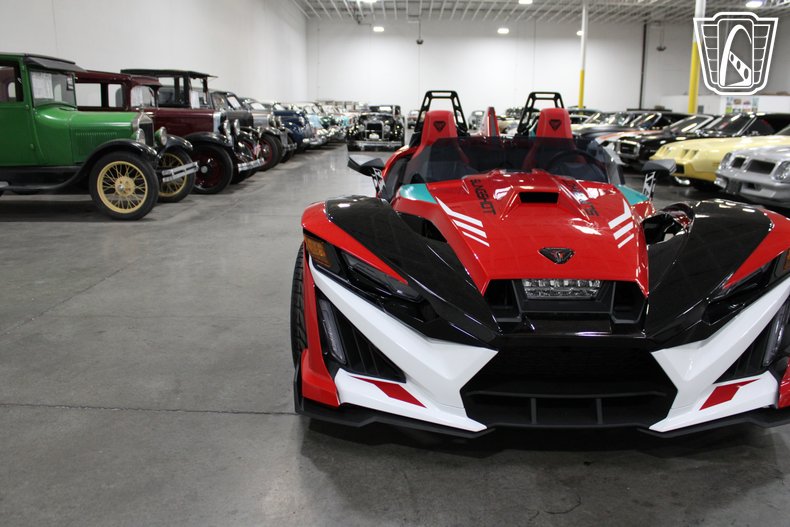 2025 Polaris Slingshot 39