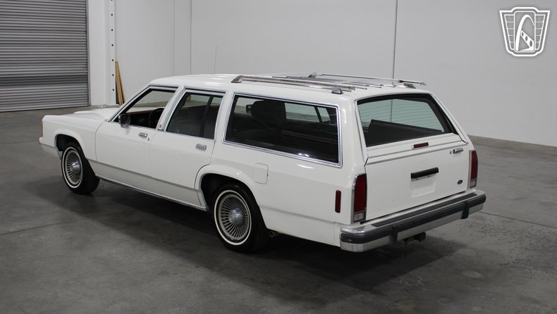 1988 Ford Crown Victoria 5