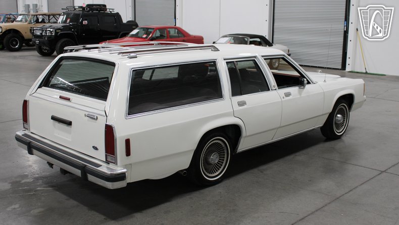 1988 Ford Crown Victoria 7