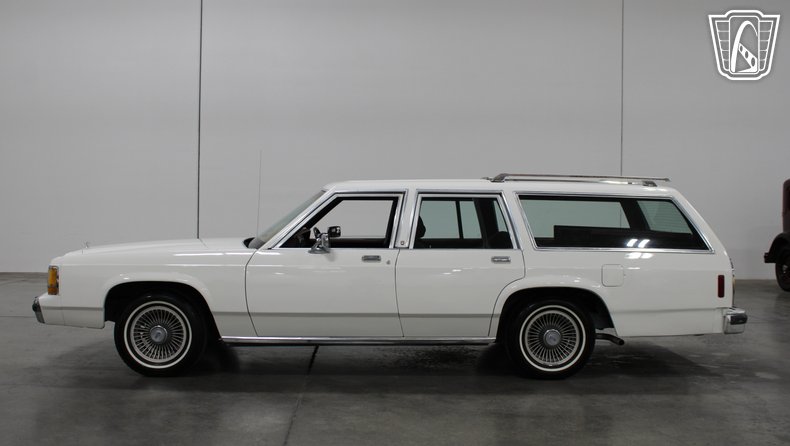 1988 Ford Crown Victoria 12