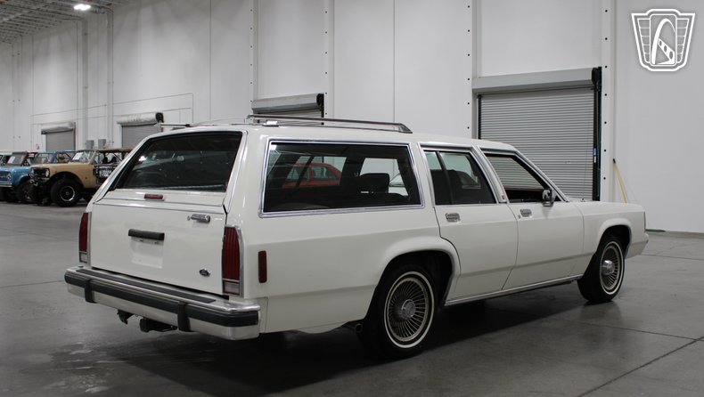 1988 Ford Crown Victoria 15