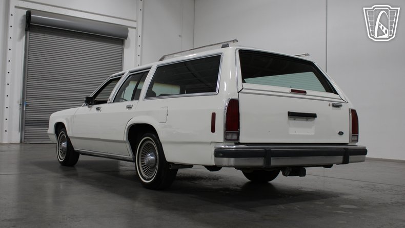 1988 Ford Crown Victoria 21
