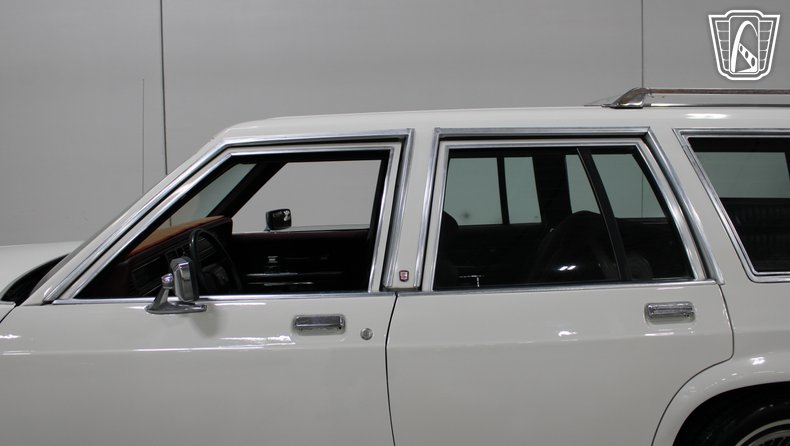 1988 Ford Crown Victoria 66