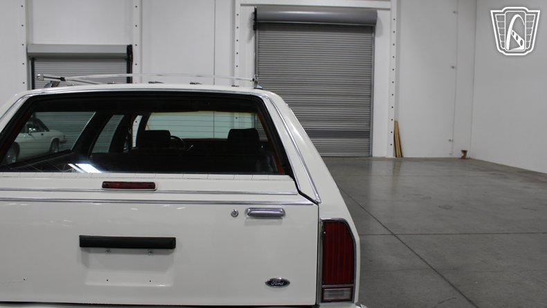 1988 Ford Crown Victoria 70