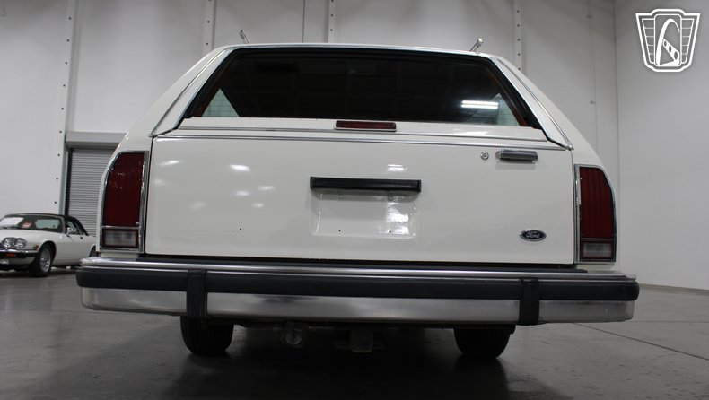 1988 Ford Crown Victoria 81