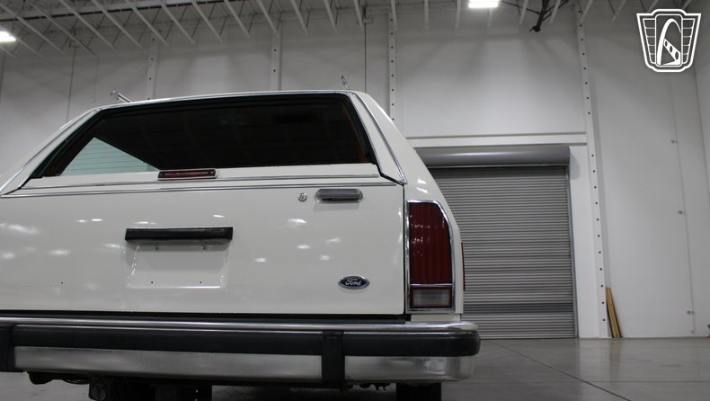 1988 Ford Crown Victoria 82