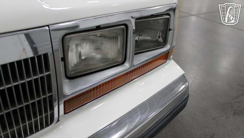 1988 Ford Crown Victoria 88