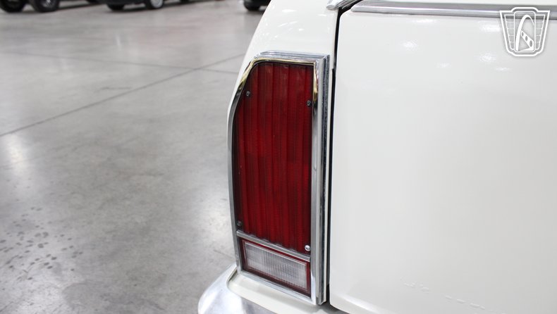1988 Ford Crown Victoria 91