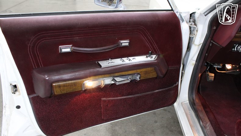 1988 Ford Crown Victoria 98