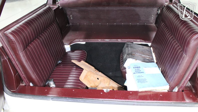 1988 Ford Crown Victoria 96