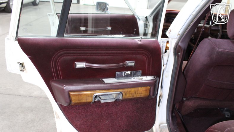 1988 Ford Crown Victoria 100