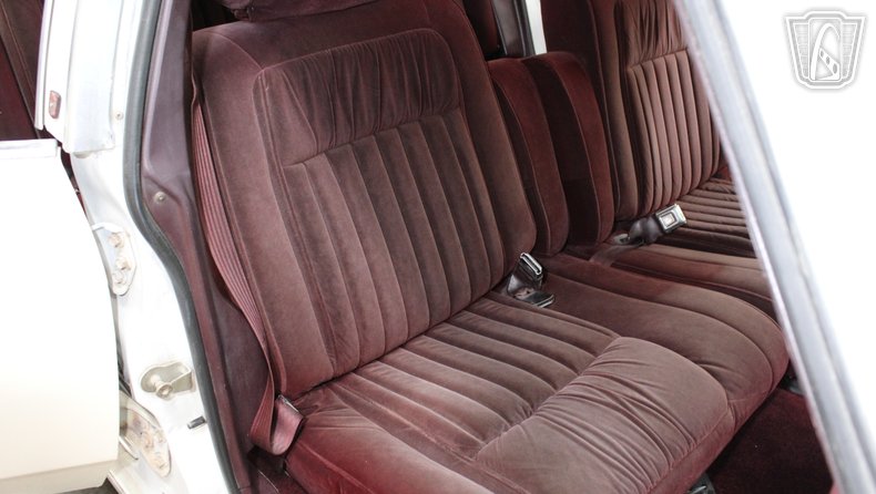 1988 Ford Crown Victoria 103