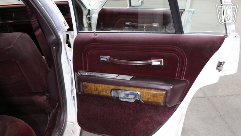 1988 Ford Crown Victoria 101
