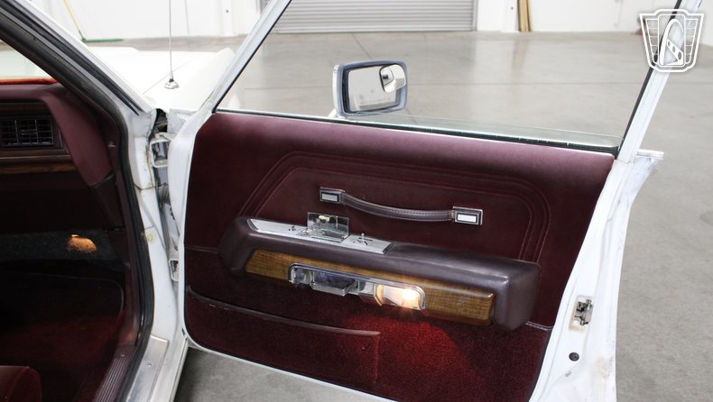 1988 Ford Crown Victoria 99