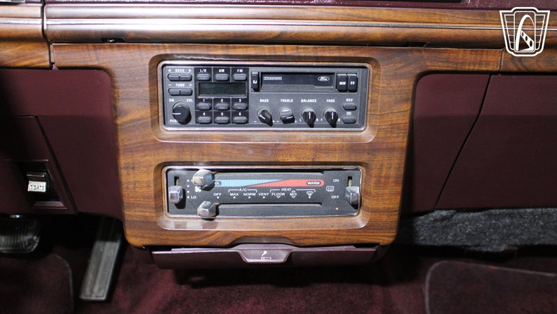 1988 Ford Crown Victoria 108