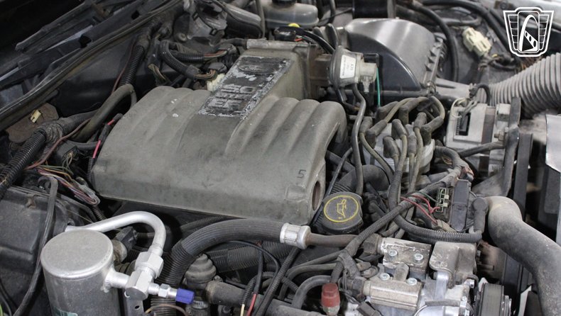 1988 Ford Crown Victoria 124