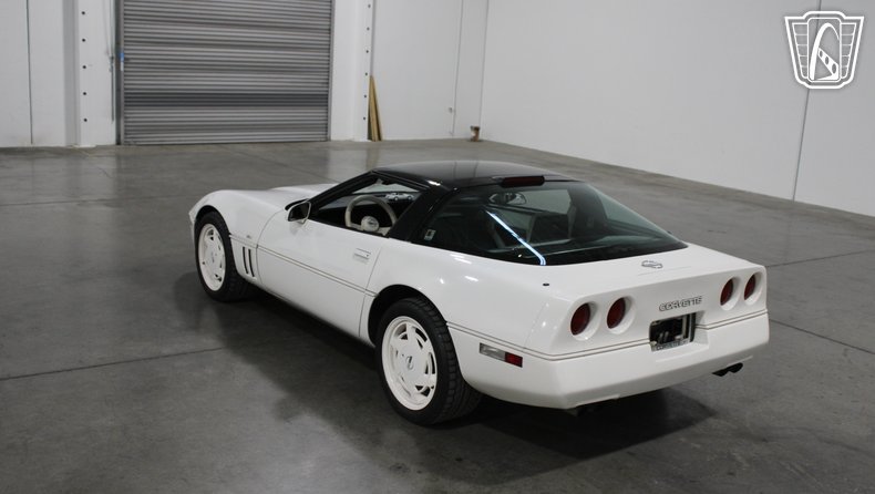 1988 Chevrolet Corvette 5