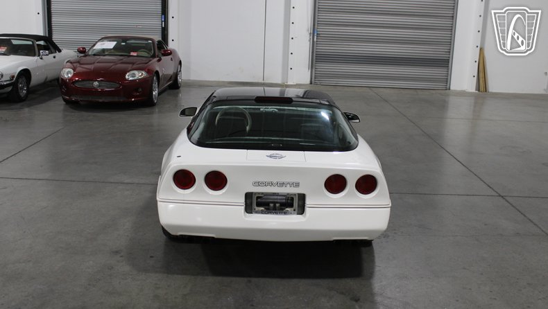 1988 Chevrolet Corvette 6