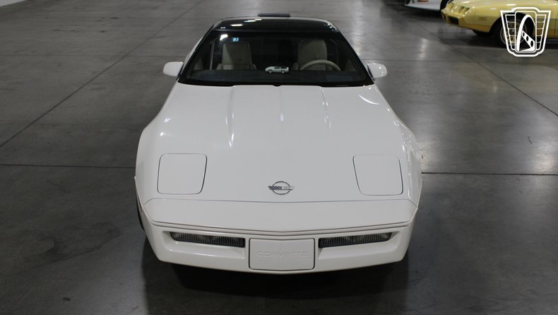 1988 Chevrolet Corvette 2