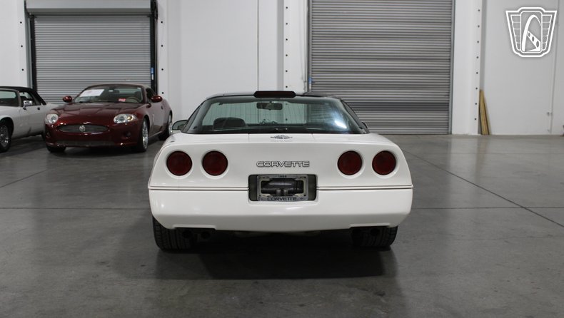 1988 Chevrolet Corvette 14