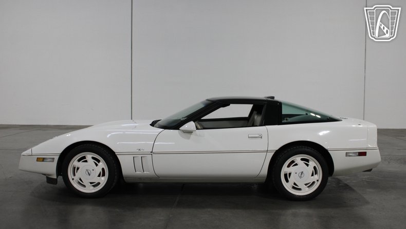 1988 Chevrolet Corvette 12
