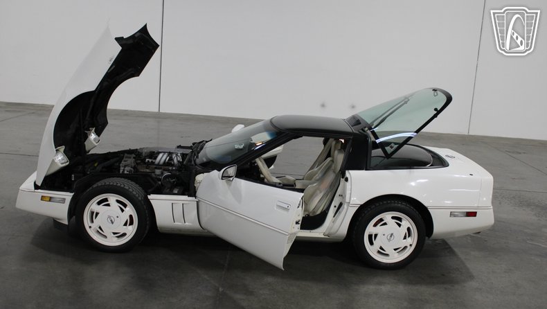 1988 Chevrolet Corvette 28