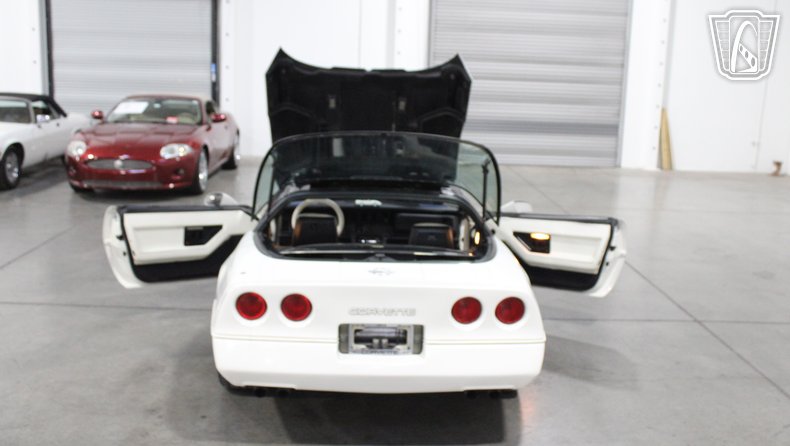 1988 Chevrolet Corvette 30