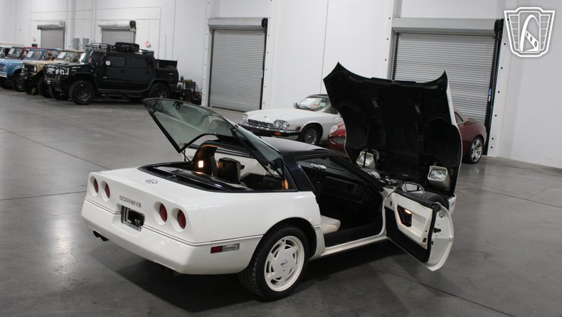 1988 Chevrolet Corvette 31