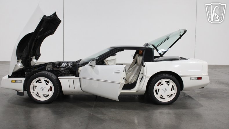 1988 Chevrolet Corvette 36