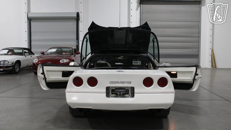 1988 Chevrolet Corvette 38