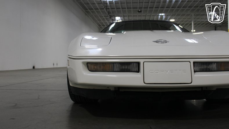 1988 Chevrolet Corvette 74
