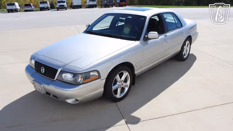 2004 Mercury Marauder second image
