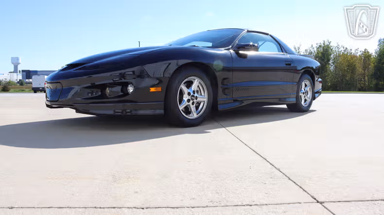 1998 Pontiac Firebird second image