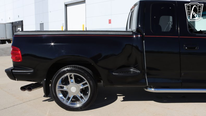 2000 Ford F-150 33