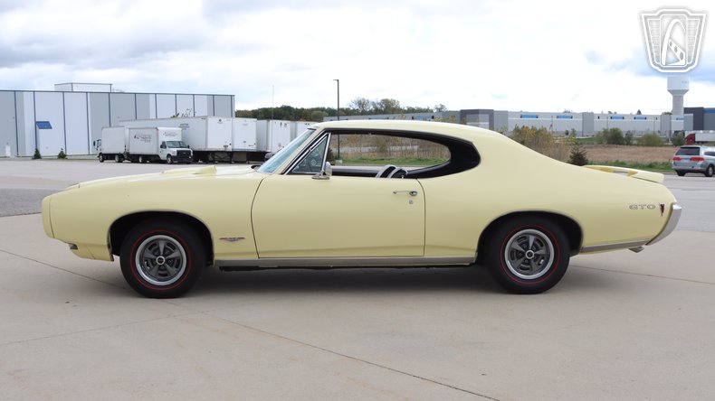 1968 Pontiac GTO 8